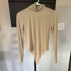 Lululemon Athletica Beige Long Sleeve Bodysuit